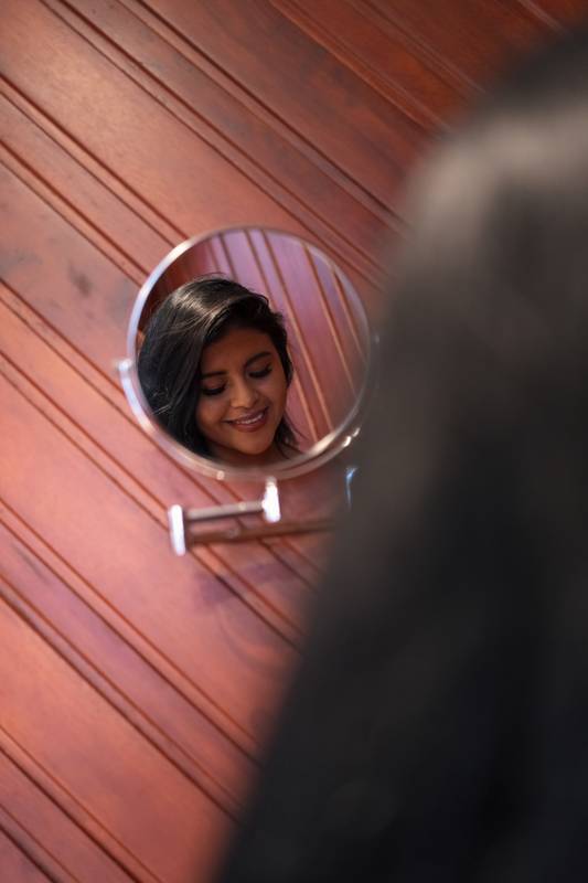 rear view mirror on a steering wheel with reflection
