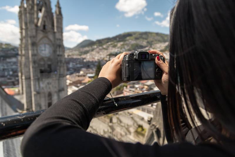 taking a photo with a professional digital camera a landscape of the city in the day, hobby